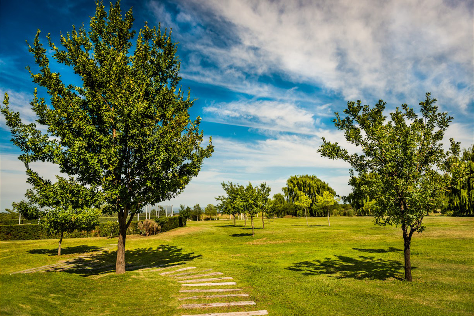 Exterior of Howard Johnson Hotel & Convention Center by Wyndham, Merlo hotel in Merlo, Other than US/Canada